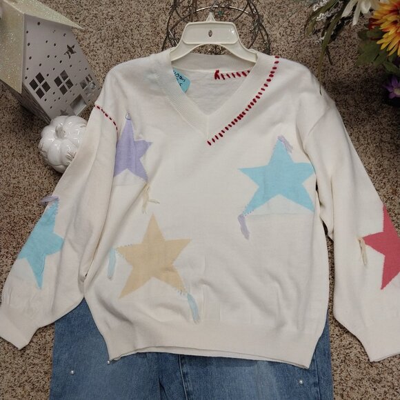 3735 Size Large Star Sweater, White with Color Stars with Tassels. - Picture 5 of 5